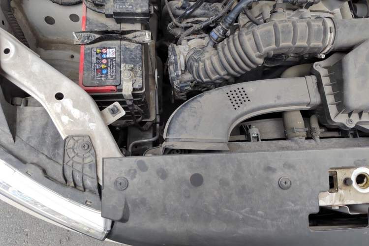 Used Wuling Hongguang 2019 1.5L S Comfort Edition China VI LAR Engine Bay Right