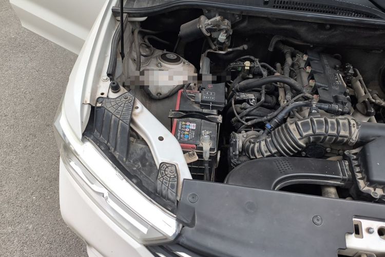 Used Wuling Hongguang 2019 1.5L S Standard Version China VI LAR Engine Bay Right