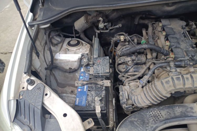 Used Wuling Hongguang 2019 1.5L S Standard Version China VI LAR Engine Bay Right