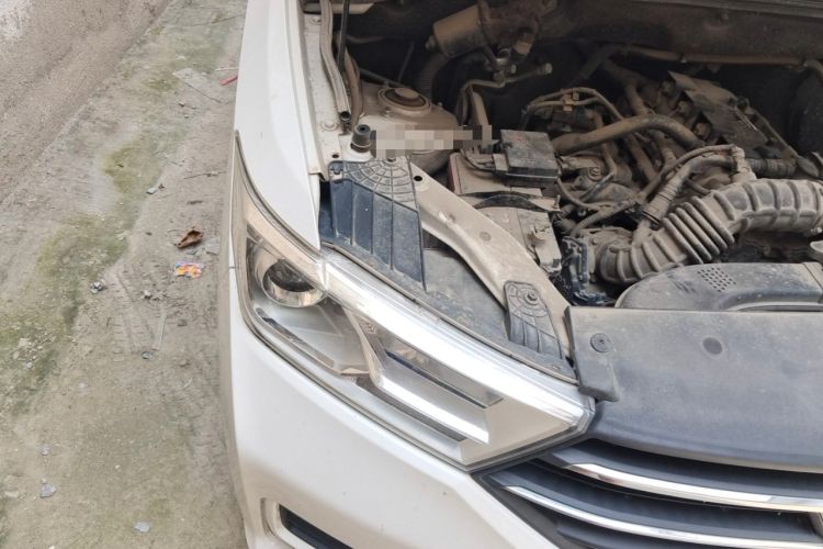 Used Wuling Hongguang 2019 1.5L S Standard Version China VI LAR Engine Bay Right