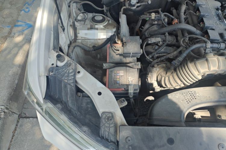 Used Wuling Hongguang 2019 1.5L S Comfort Edition China VI LAR Engine Bay Right