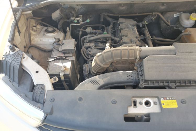 Used Wuling Hongguang 2019 1.5L S Base Version L2B Engine Bay Right