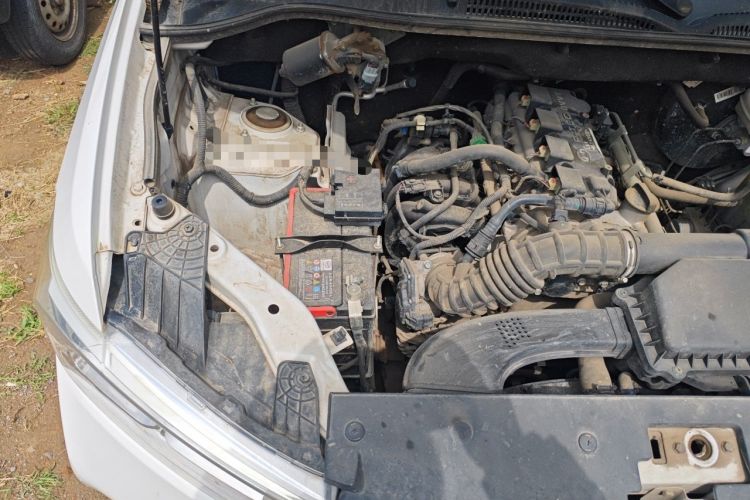 Used Wuling Hongguang 2019 1.5L S Comfort Edition China VI LAR Engine Bay Right