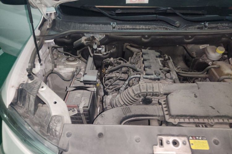 Used Wuling Hongguang 2019 1.5L S Comfort Edition China VI LAR Engine Bay Right