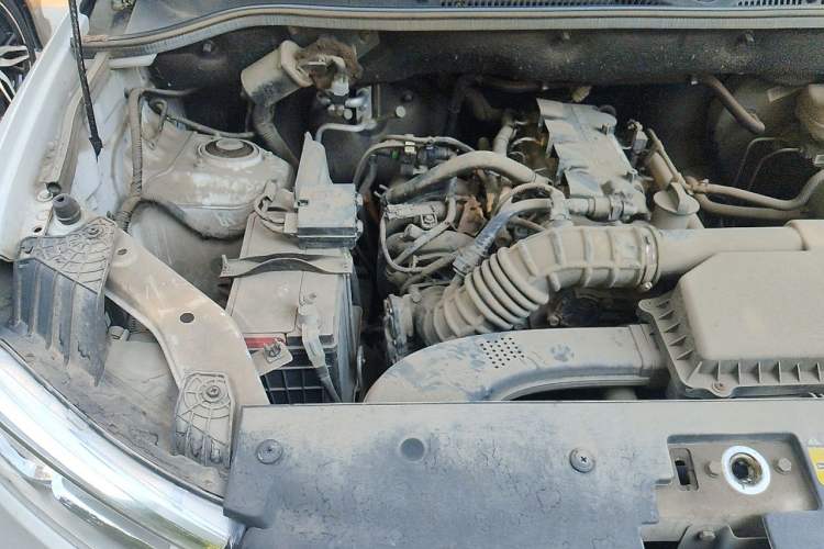 Used Wuling Hongguang 2019 1.5L S Standard Version China VI LAR Engine Bay Right