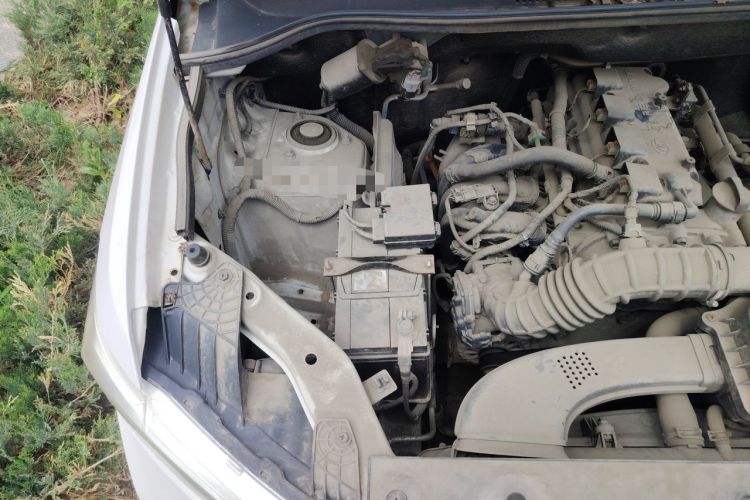 Used Wuling Hongguang 2019 1.5L S Standard Version China VI LAR Engine Bay Right