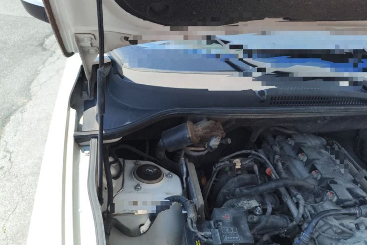 Used Wuling Hongguang 2019 1.5L S Comfort Edition China VI LAR Engine Bay Right