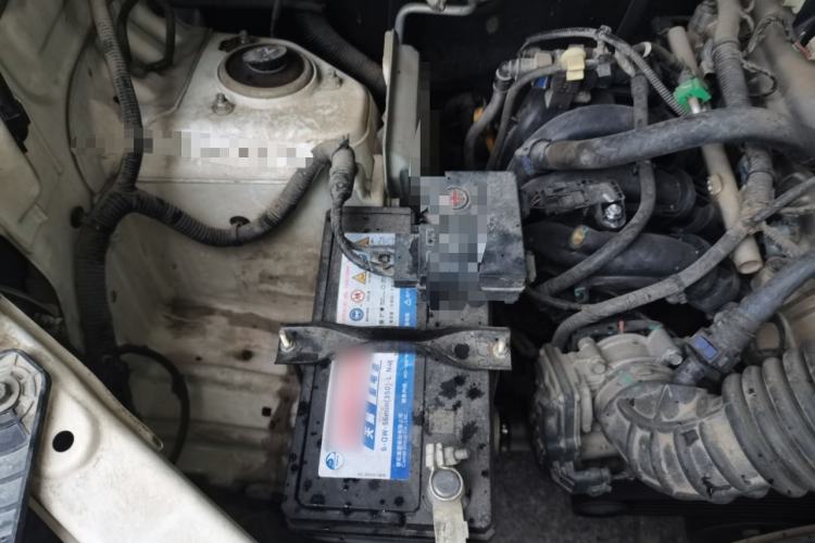 Used Wuling Hongguang 2019 1.5L S Comfort Edition China VI LAR Engine Bay Right