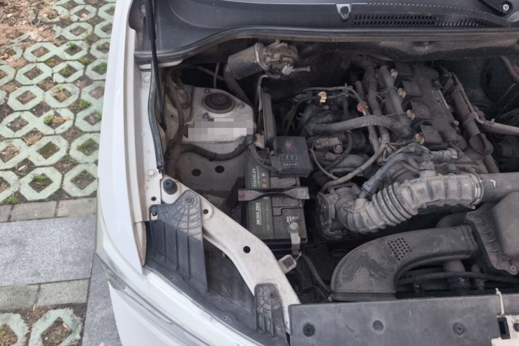 Used Wuling Hongguang 2019 1.5L S Standard Version China VI LAR Engine Bay Right
