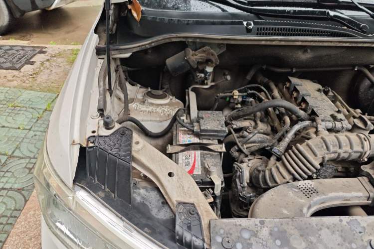 Used Wuling Hongguang 2019 1.5L S Comfort Edition China VI LAR Engine Bay Right