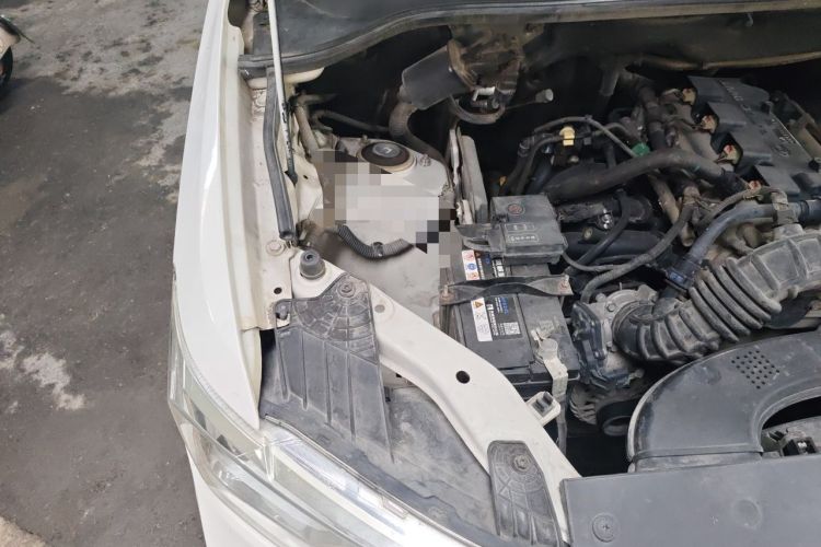Used Wuling Hongguang 2019 1.5L S Comfort Edition China VI LAR Engine Bay Right