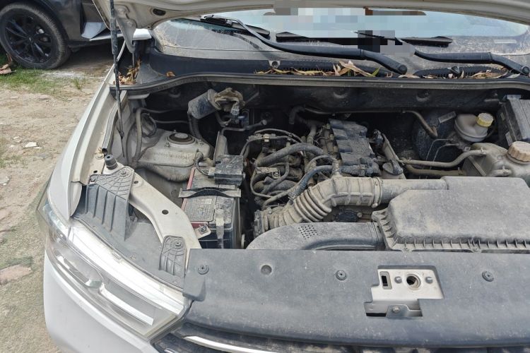 Used Wuling Hongguang 2019 1.5L S Standard Version China VI LAR Engine Bay Right