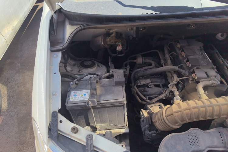 Used Wuling Hongguang 2019 1.5L S Base Version L2B Engine Bay Right