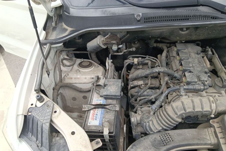 Used Wuling Hongguang 2019 1.5L S Standard Version China VI LAR Engine Bay Right