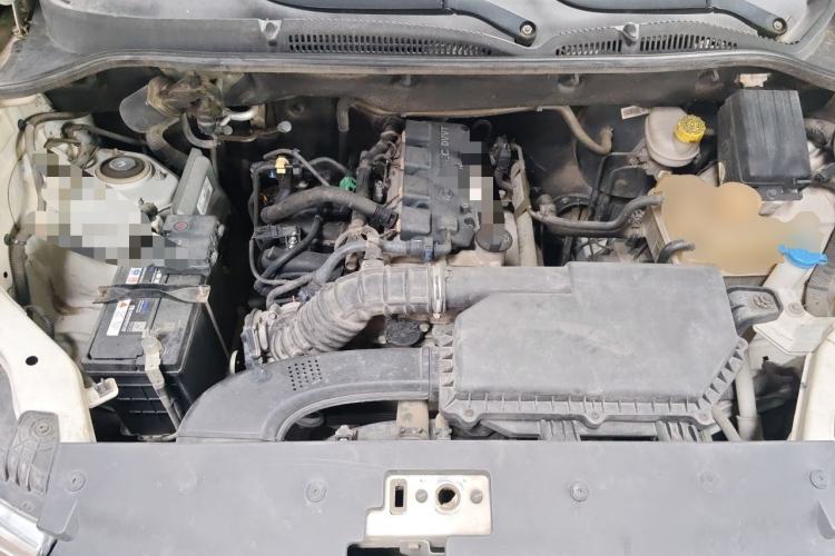 Used Wuling Hongguang 2019 1.5L S Comfort Edition China VI LAR Engine Bay