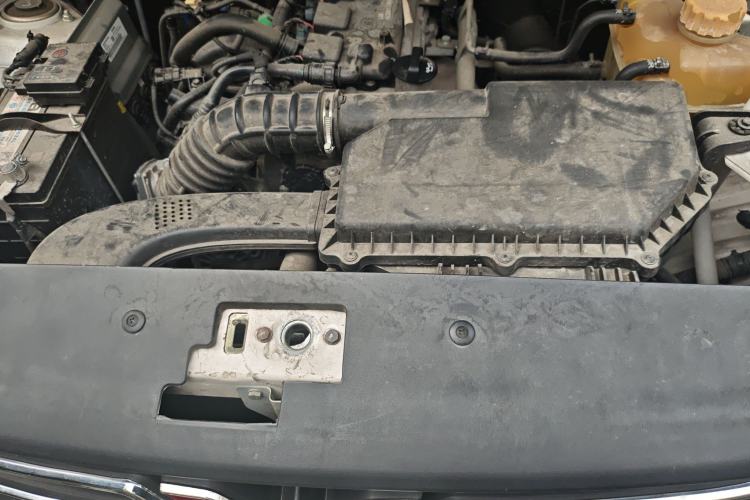 Used Wuling Hongguang 2019 1.5L S Standard Version China VI LAR Engine Bay