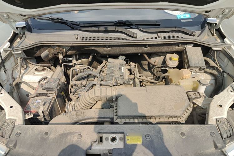 Used Wuling Hongguang 2019 1.5L S Comfort Edition China VI LAR Engine Bay