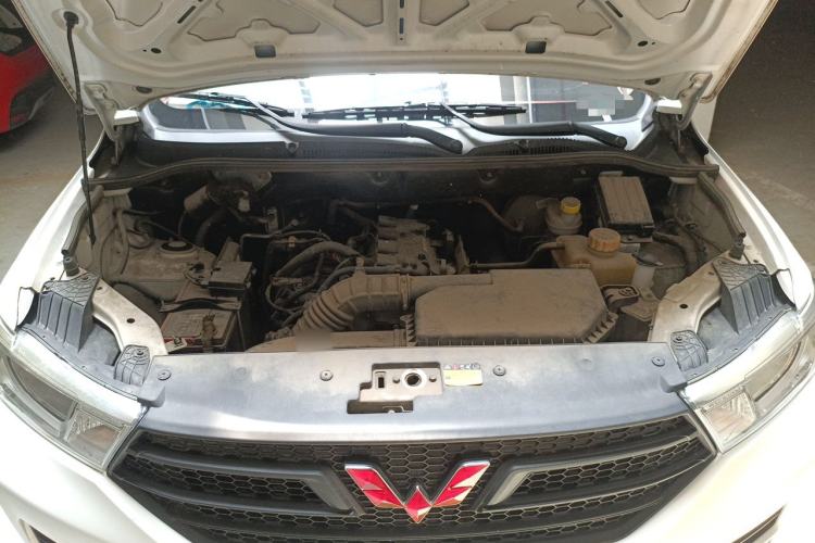 Used Wuling Hongguang 2019 1.5L S Basic Version China VI Standard LAR Engine Bay
