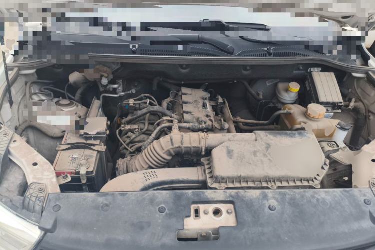 Used Wuling Hongguang 2019 1.5L S Basic Version China VI Standard LAR Engine Bay