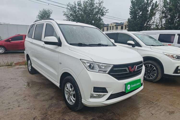 Used Wuling Hongguang 2019 1.5L S Standard Version China VI LAR Exterior 1