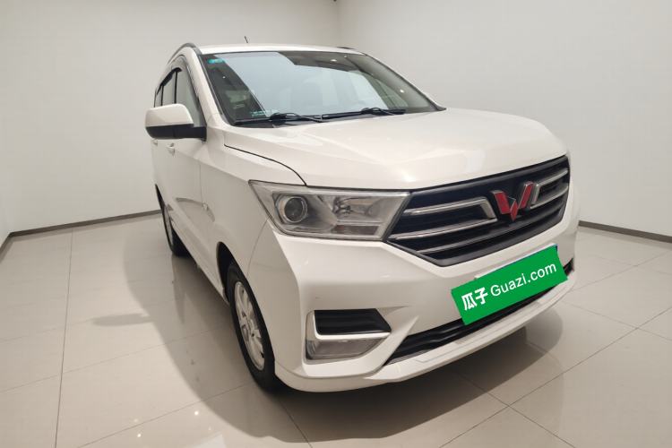 Used Wuling Hongguang 2019 1.5L S Comfort Edition China VI LAR Exterior 2