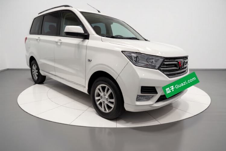 Used Wuling Hongguang 2019 1.5L S Comfort Edition China VI LAR Exterior 2