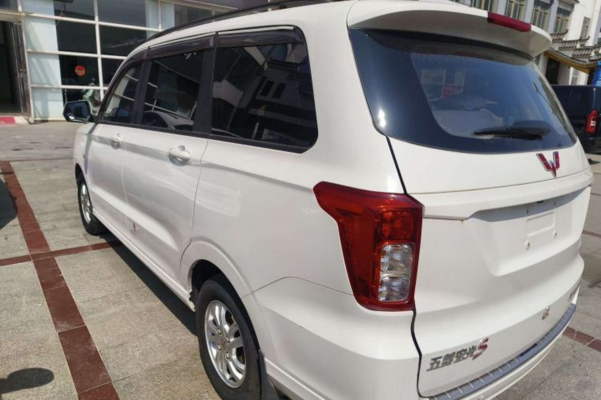 Used Wuling Hongguang 2019 1.5L S Comfort Edition China VI LAR Exterior 2
