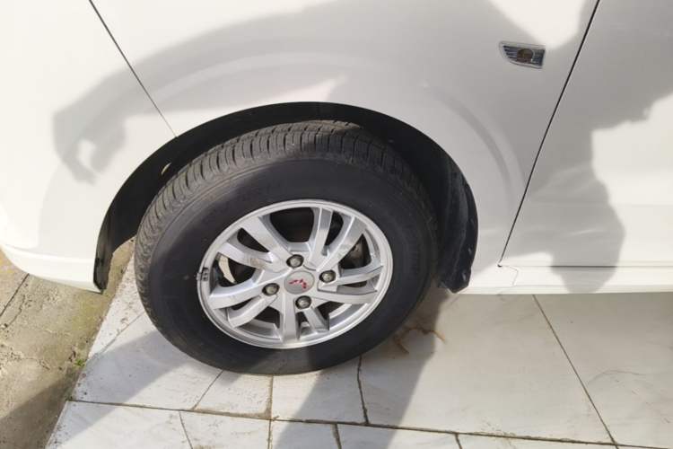 Used Wuling Hongguang 2019 1.5L S Standard Version China VI LAR Exterior 4