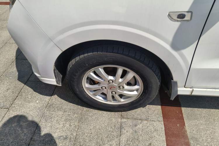 Used Wuling Hongguang 2019 1.5L S Comfort Edition China VI LAR Exterior 4