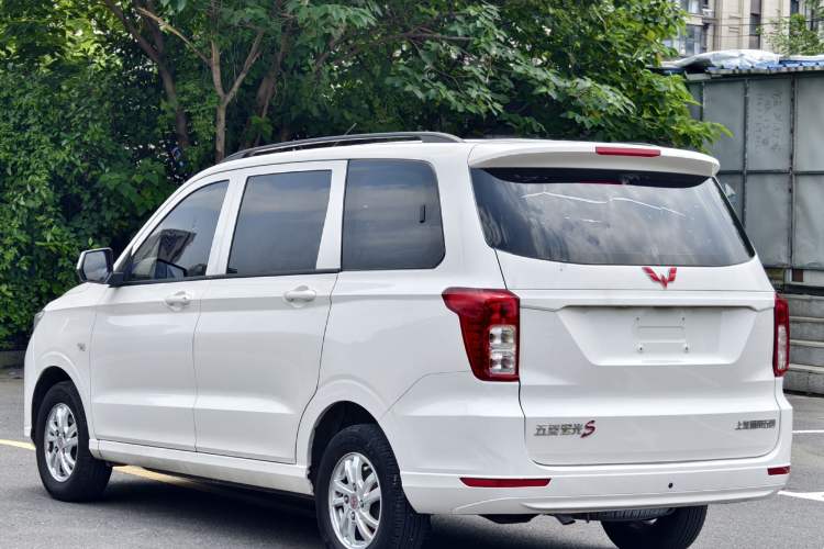 Used Wuling Hongguang 2019 1.5L S Standard Version China VI LAR Exterior 4