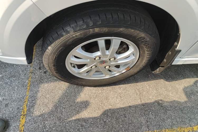 Used Wuling Hongguang 2019 1.5L S Comfort Edition China VI LAR Exterior 4