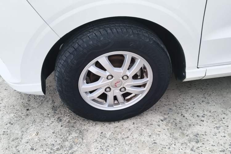 Used Wuling Hongguang 2019 1.5L S Comfort Edition China VI LAR Exterior 4