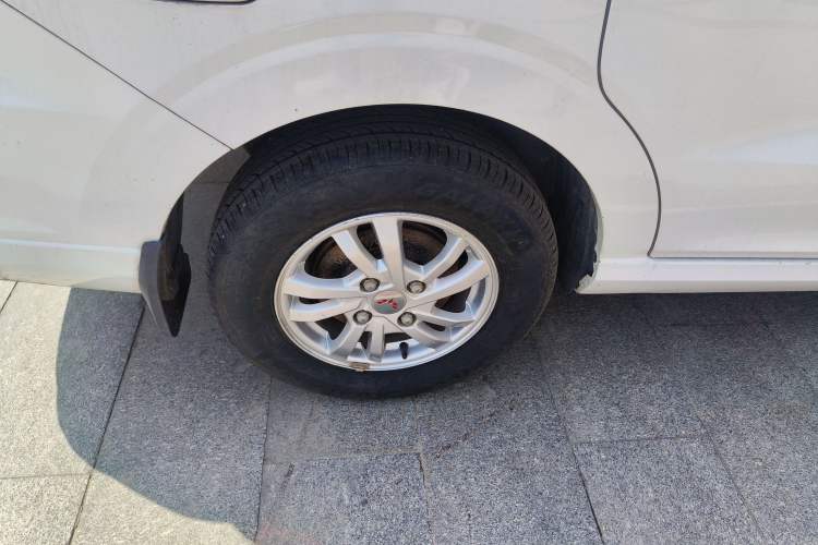 Used Wuling Hongguang 2019 1.5L S Comfort Edition China VI LAR Exterior 5