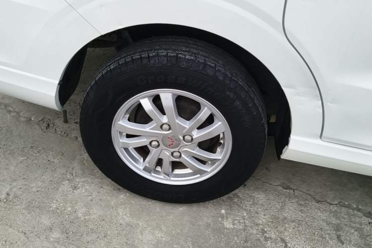 Used Wuling Hongguang 2019 1.5L S Comfort Edition China VI LAR Exterior 5