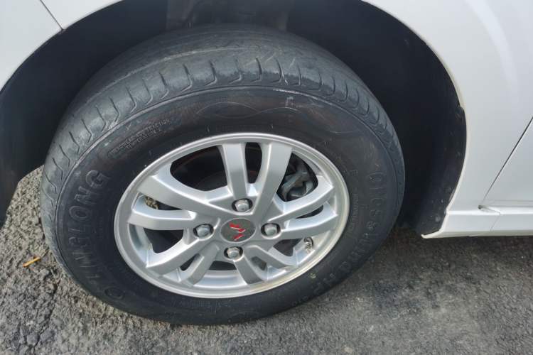 Used Wuling Hongguang 2019 1.5L S Comfort Edition China VI LAR Exterior 7