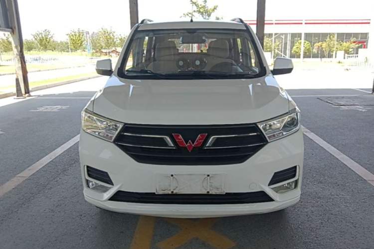 Used Wuling Hongguang 2019 1.5L S Standard Version China VI LAR Front