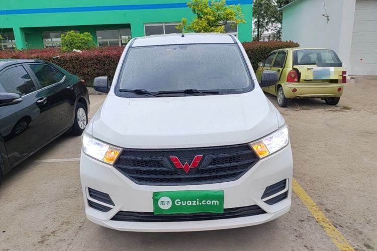 Used Wuling Hongguang 2019 1.5L S Basic Version China VI Standard LAR Front