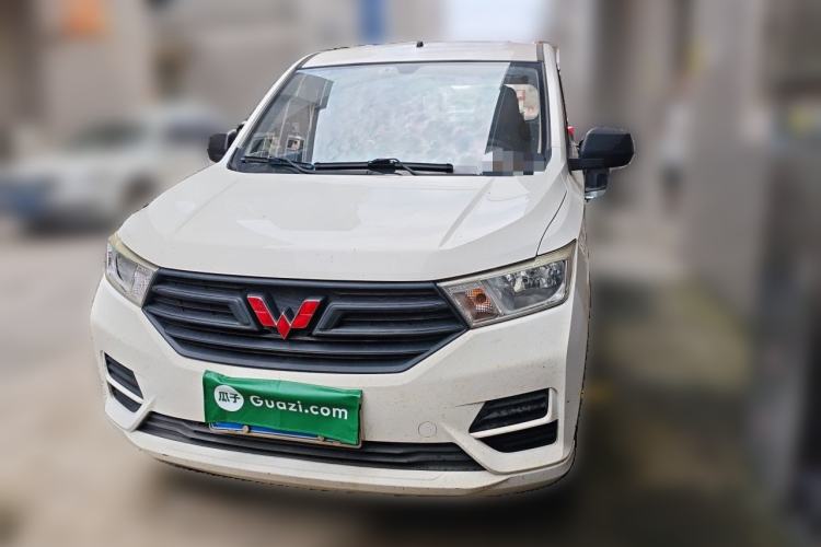 Used Wuling Hongguang 2019 1.5L S Basic Version China VI Standard LAR Front