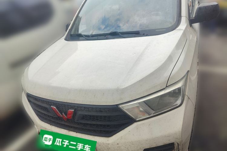 Used Wuling Hongguang 2019 1.5L S Basic Version China VI Standard LAR Front