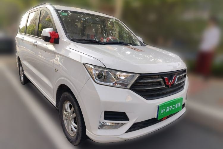 Used Wuling Hongguang 2019 1.5L S Comfort Edition China VI LAR Front Right 45 Deg