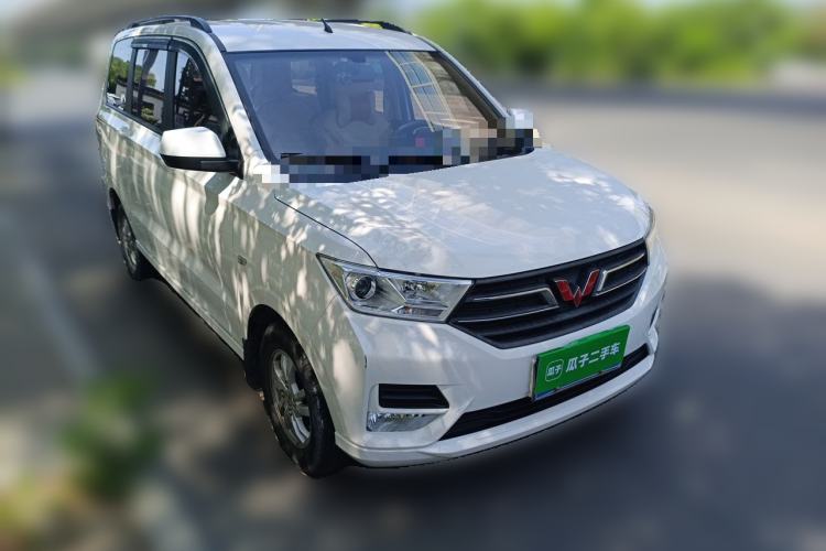 Used Wuling Hongguang 2019 1.5L S Comfort Edition China VI LAR Front Right 45 Deg
