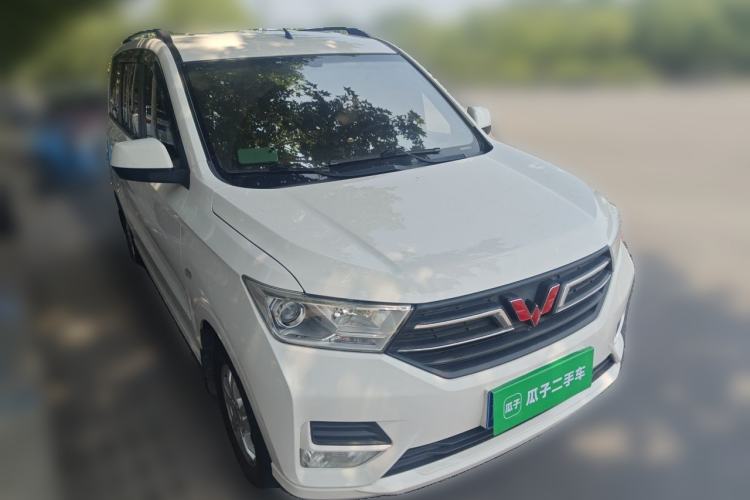 Used Wuling Hongguang 2019 1.5L S Comfort Edition China VI LAR Front Right 45 Deg