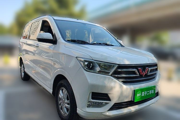 Used Wuling Hongguang 2019 1.5L S Standard Version China VI LAR Front Right 45 Deg