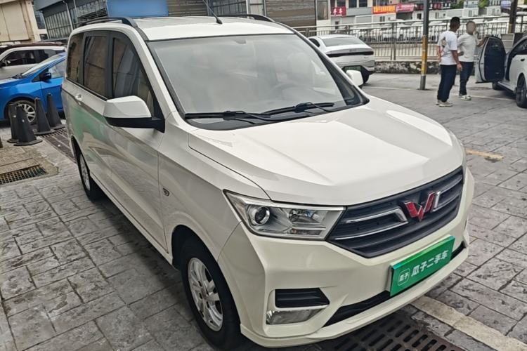 Used Wuling Hongguang 2019 1.5L S Comfort Edition China VI LAR Front Right 45 Deg