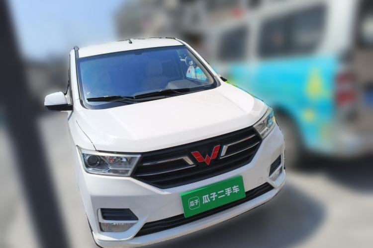 Used Wuling Hongguang 2019 1.5L S Comfort Edition China VI LAR Front Right 45 Deg