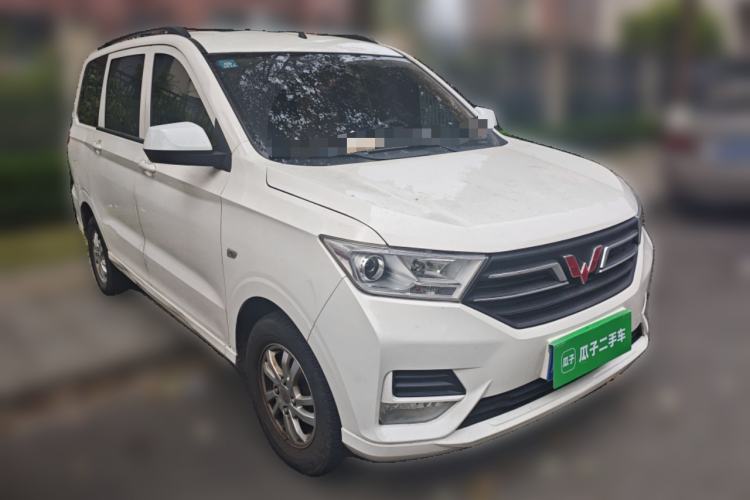 Used Wuling Hongguang 2019 1.5L S Standard Version China VI LAR Front Right 45 Deg