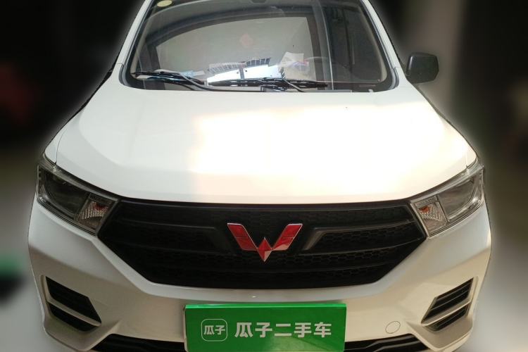 Used Wuling Hongguang 2019 1.5L S Basic Version China VI Standard LAR Front