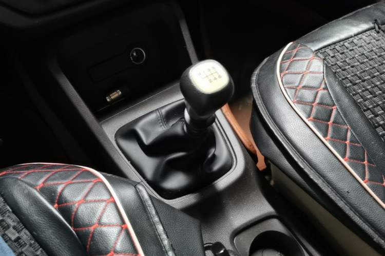 Used Wuling Hongguang 2019 1.5L S Standard Version China VI LAR Gear Lever