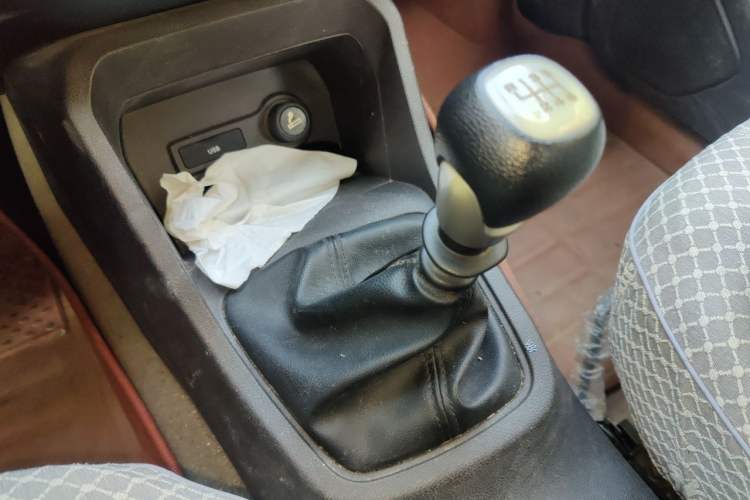 Used Wuling Hongguang 2019 1.5L S Comfort Edition China VI LAR Gear Lever