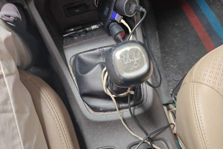 Used Wuling Hongguang 2019 1.5L S Comfort Edition China VI LAR Gear Lever